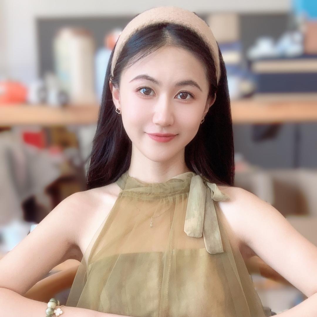 漂漂的子墨