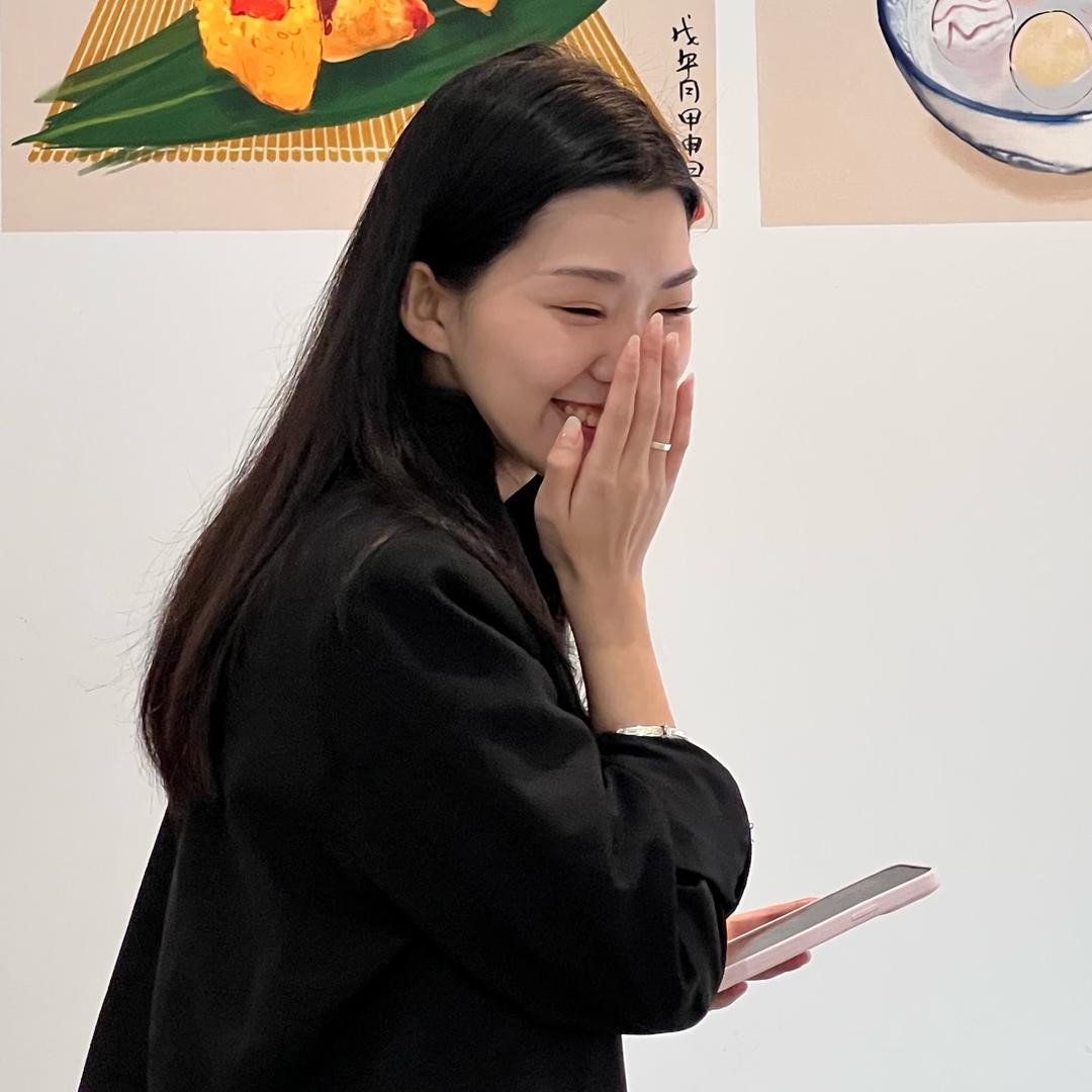 娜娜吃饱没.
