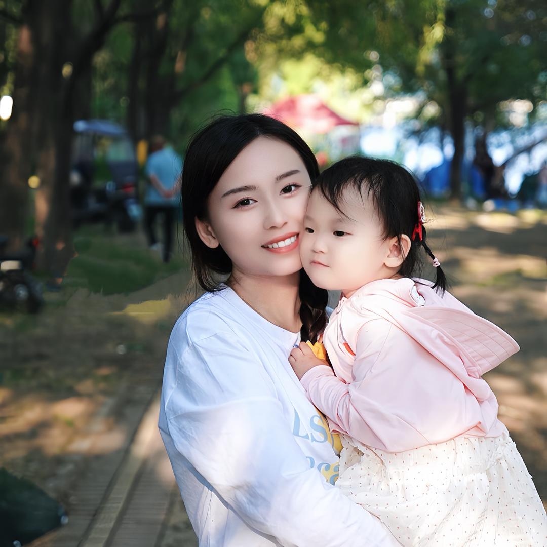 小芊凝与妈咪