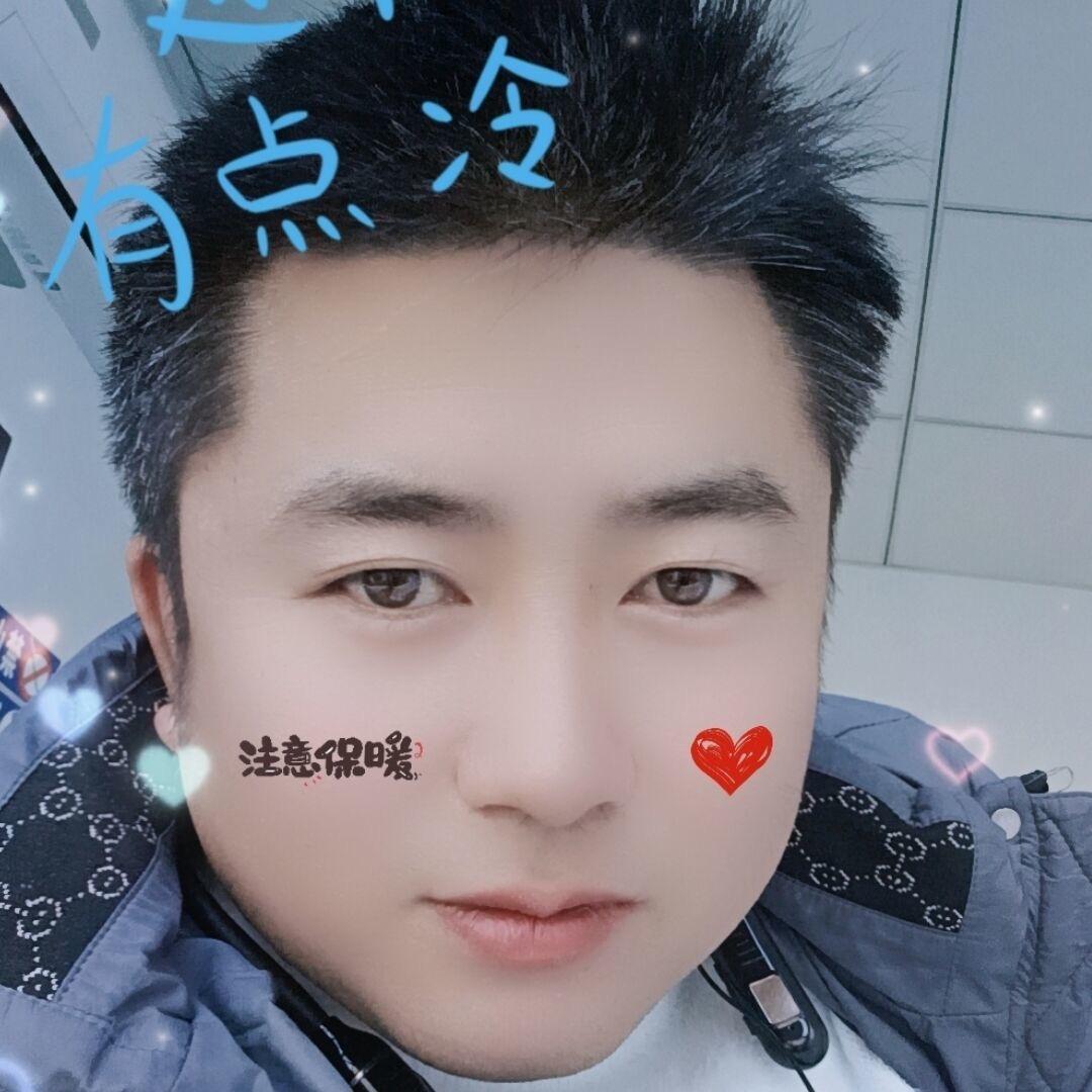 孤单时候只有影子在旁