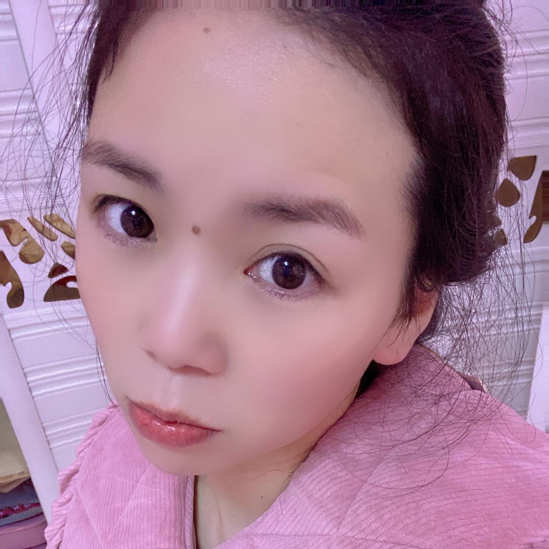 晓 娜