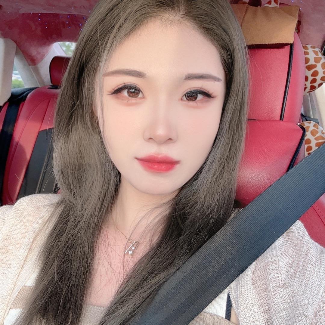 社恐的小美。