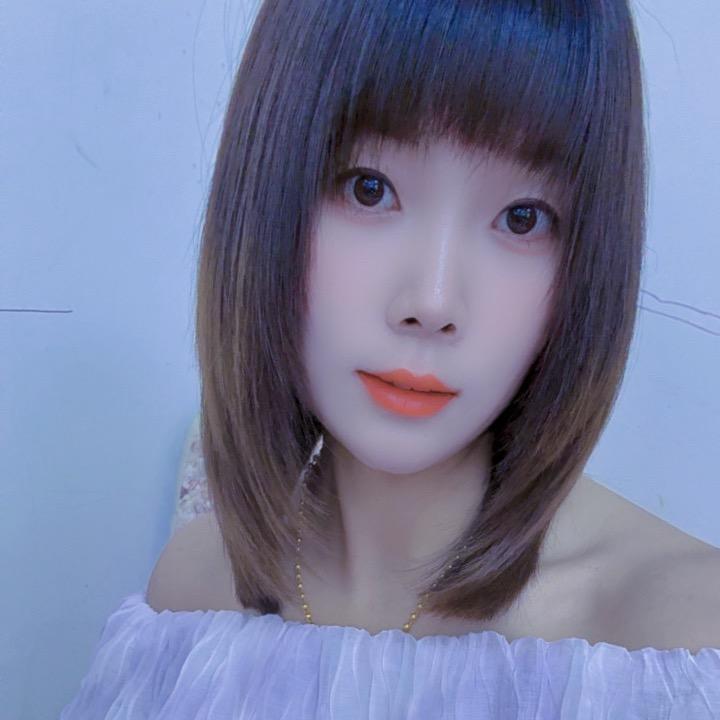 高庄街里爱唯衣女装