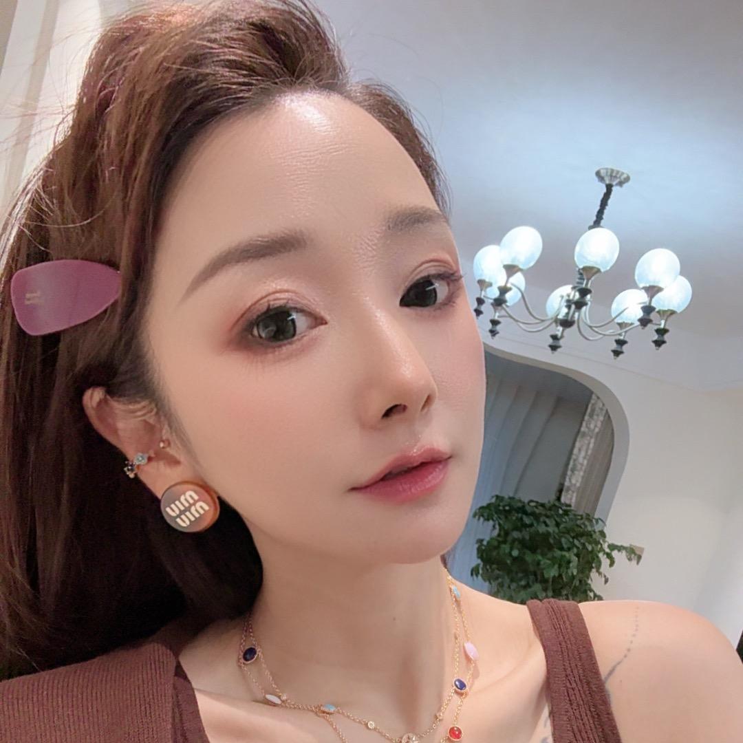 全靠一口仙气活着