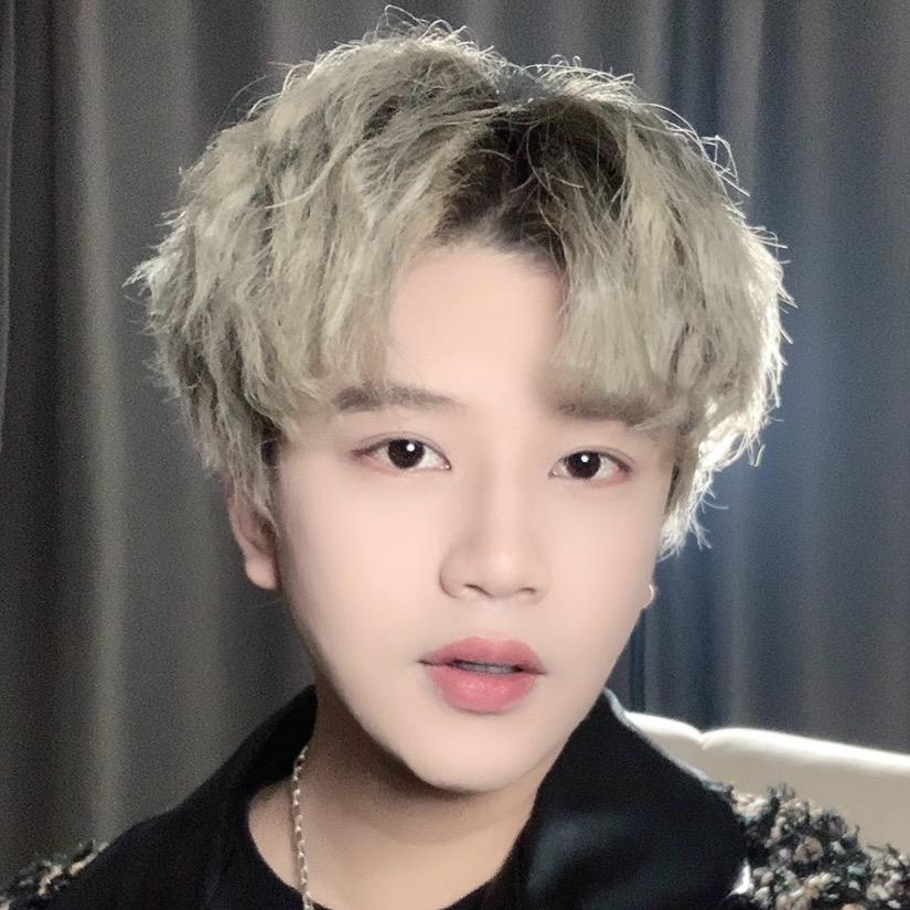 于威ing
