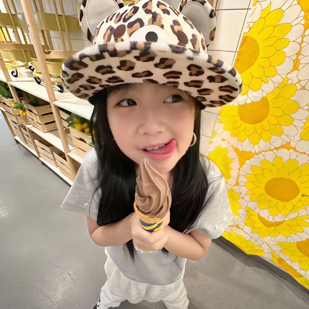迢迢.