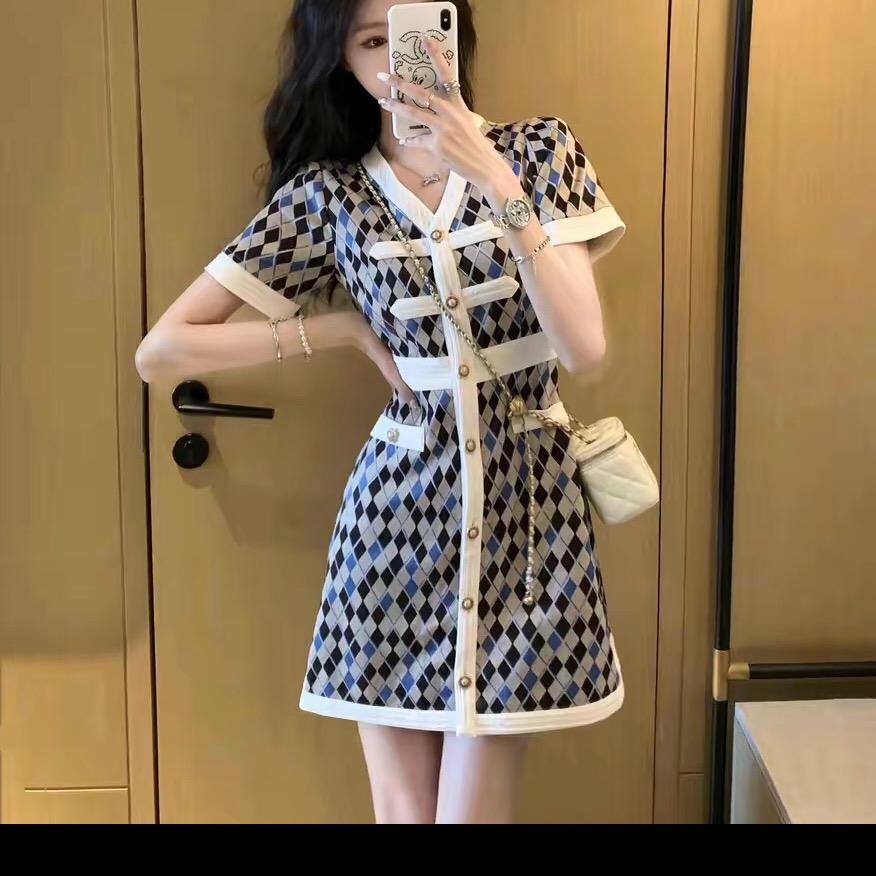 玥珈乐服饰