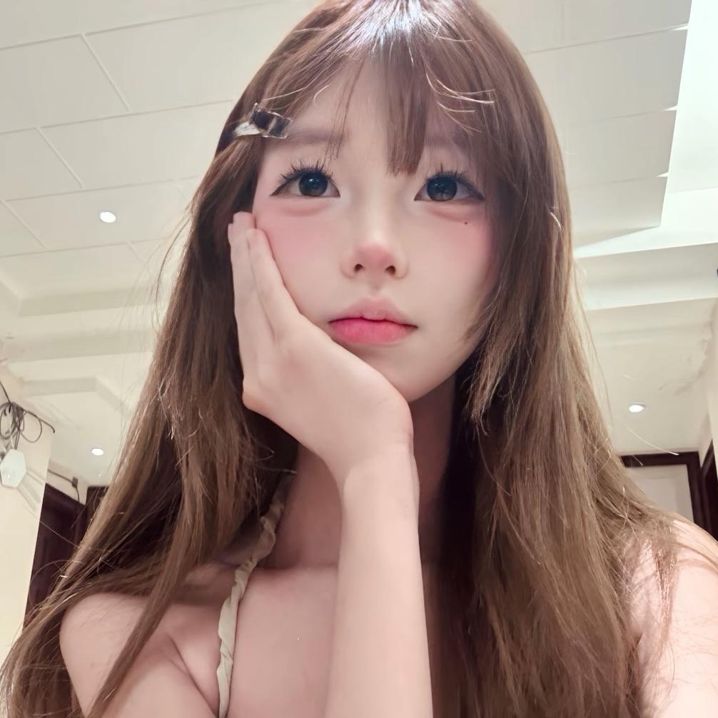 小Y.