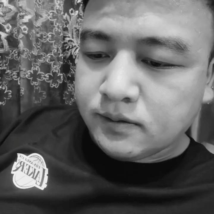 @大男孩ಇ很简单࿐