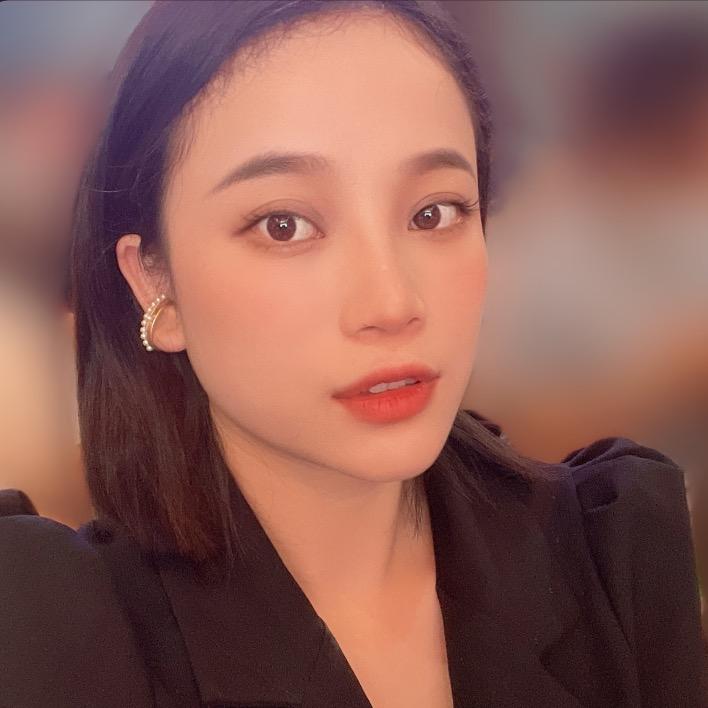差不多lily小姐