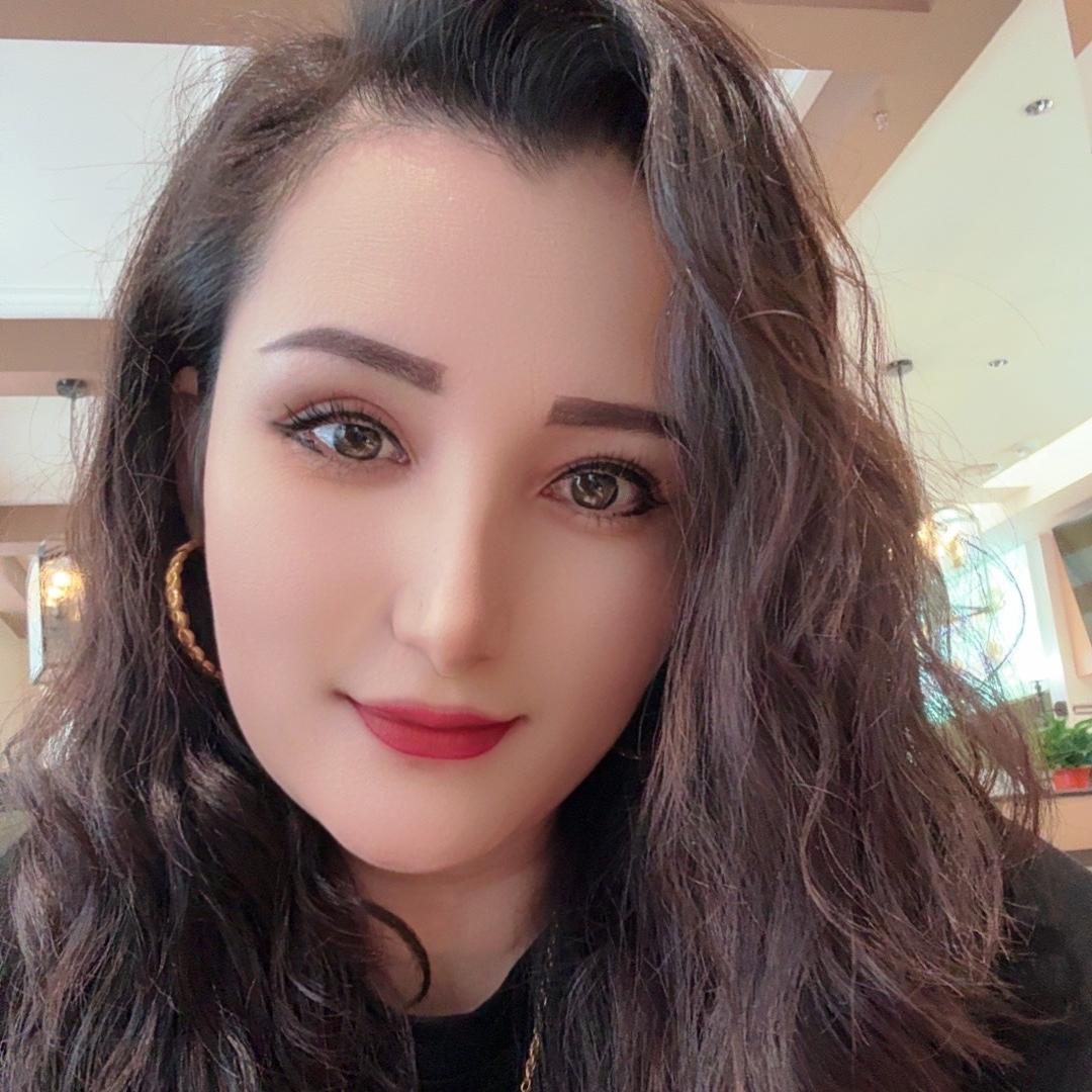 娜孜莱母服装厂