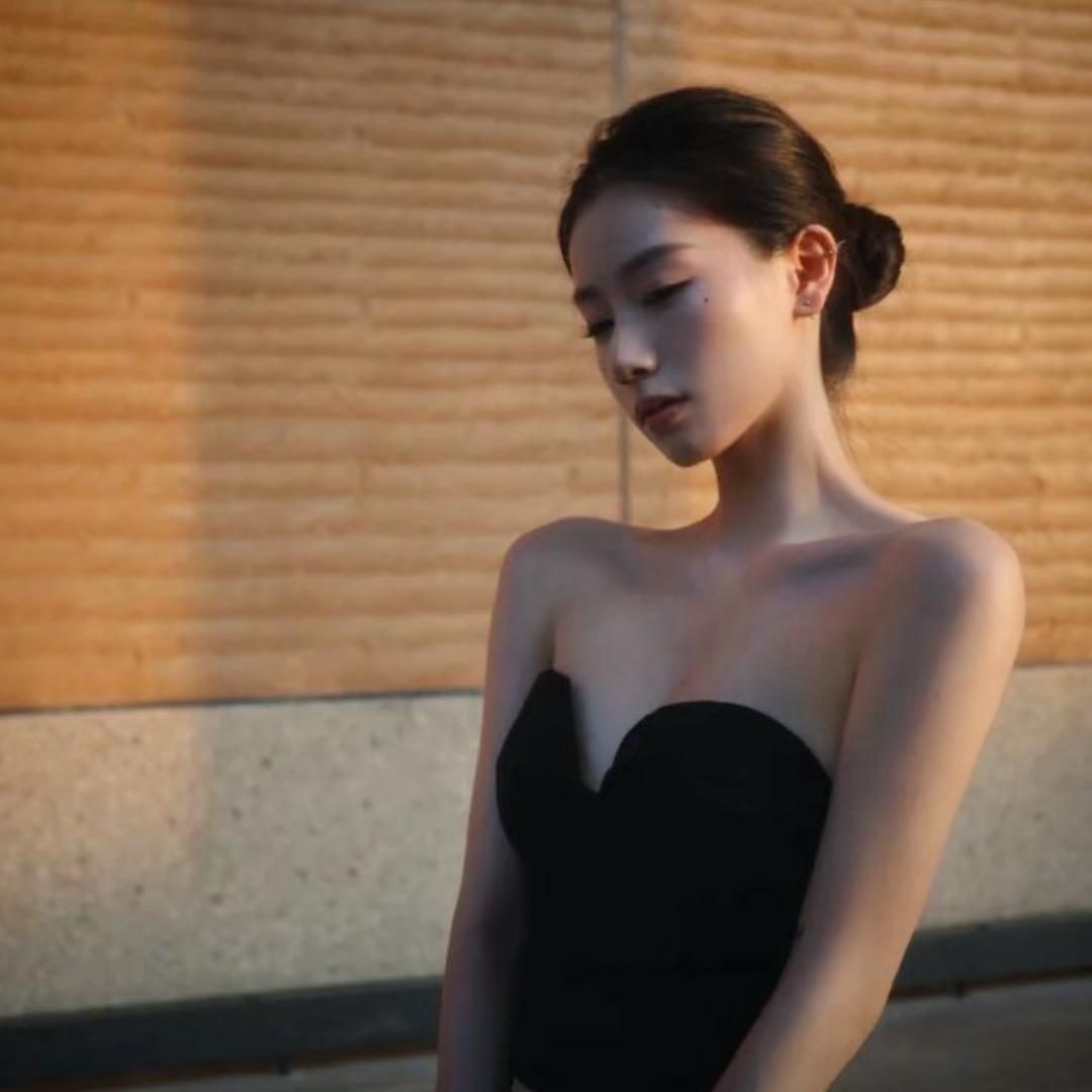 叫不醒的菠萝