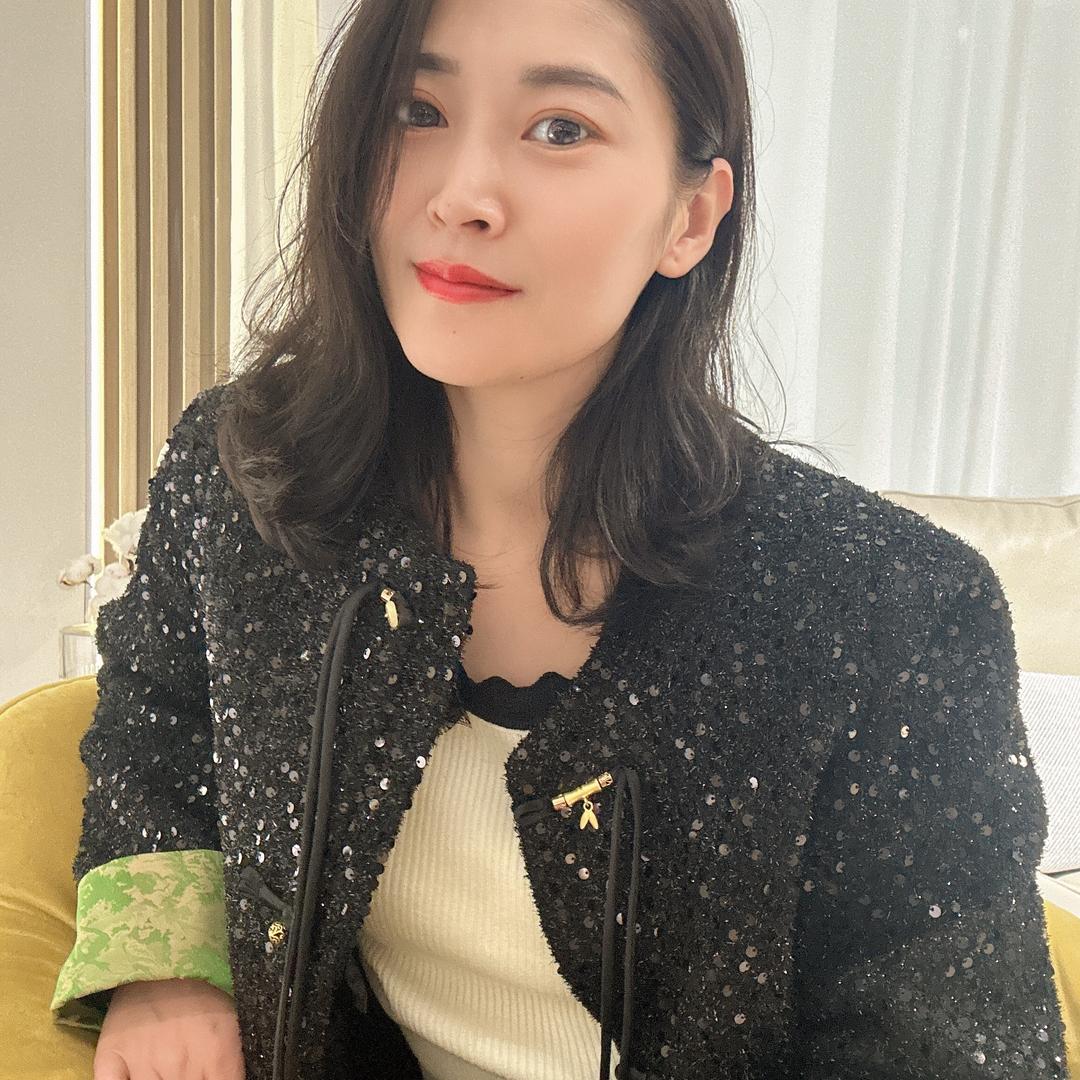 依思蒙沙婧婧爱生活