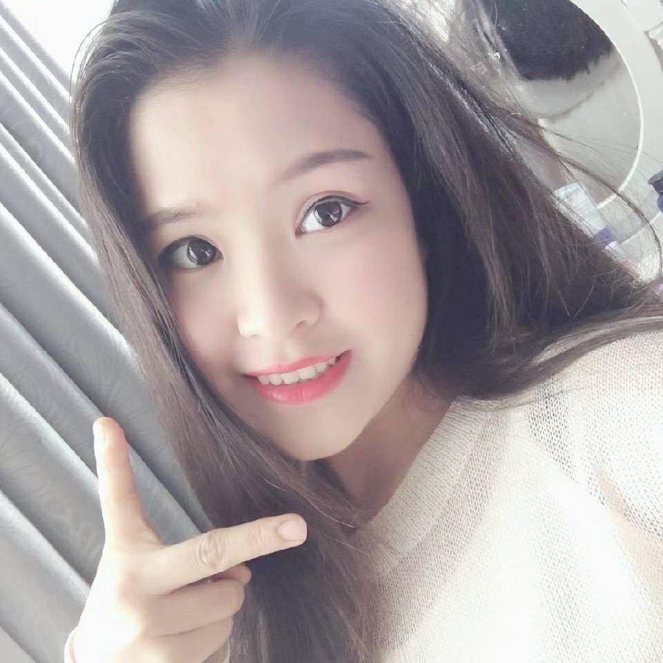 在平果广源房产卖房的许小燕