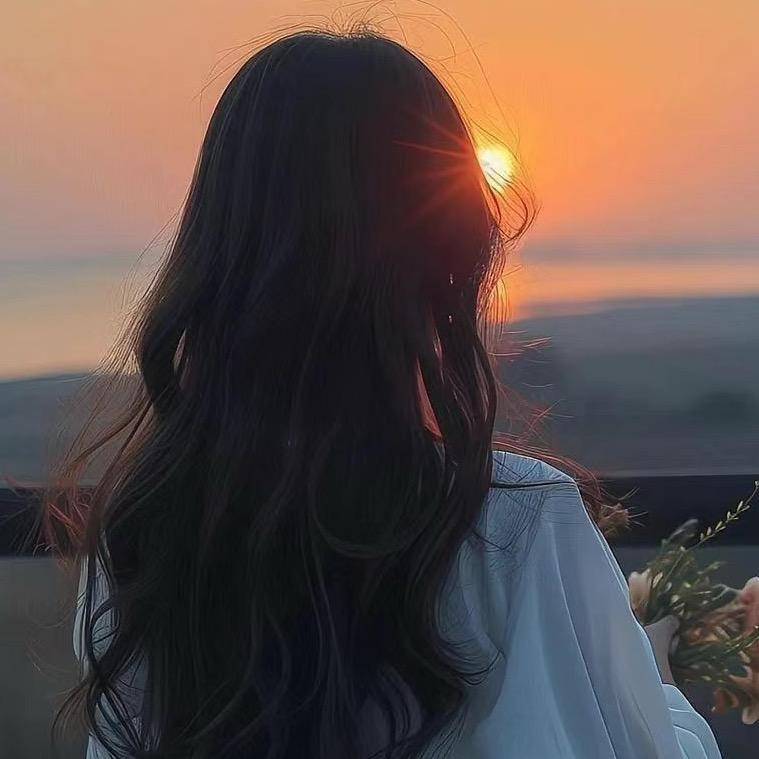 茜彤定制女装