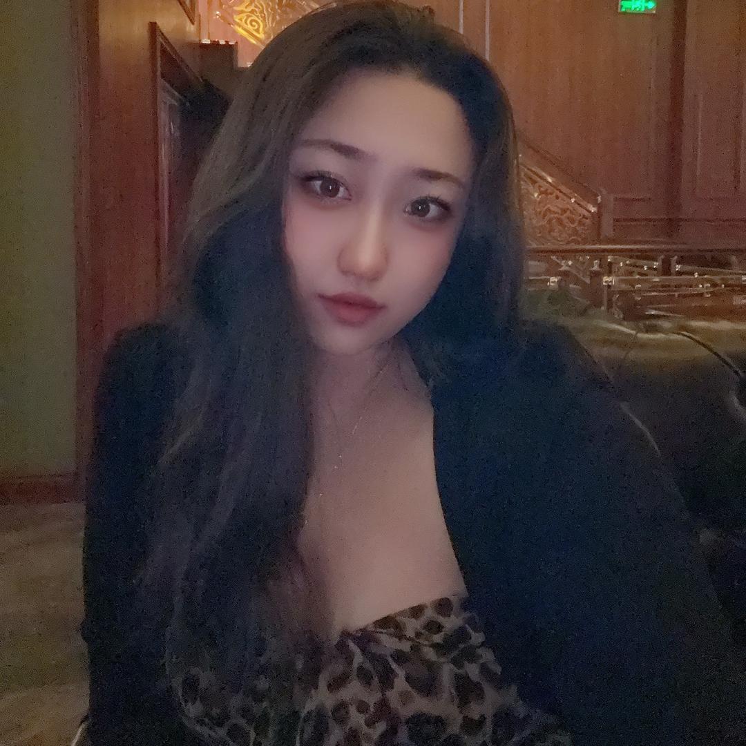 鞍山强强零食超市