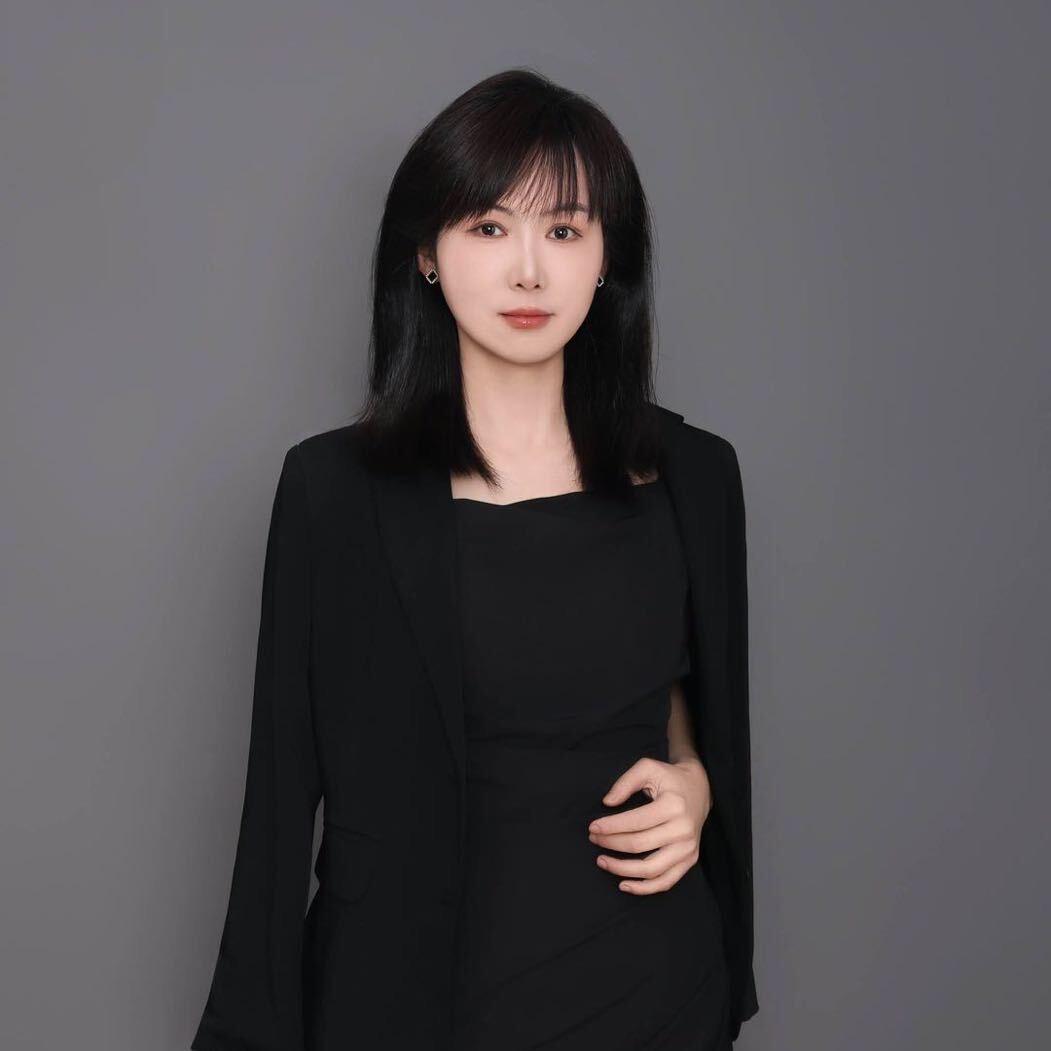 在武汉做白养黑的－佩佩