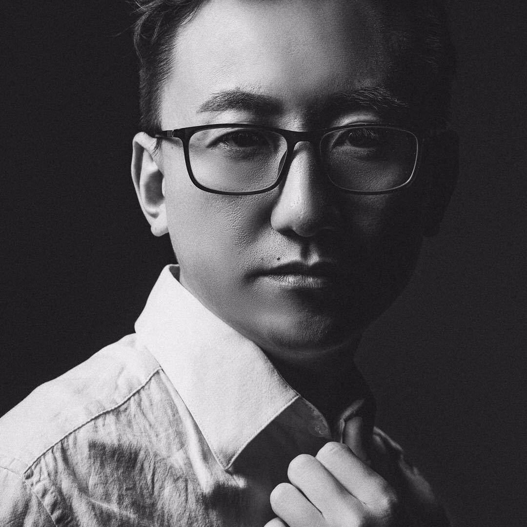 东港市草莓智造摄像工作室