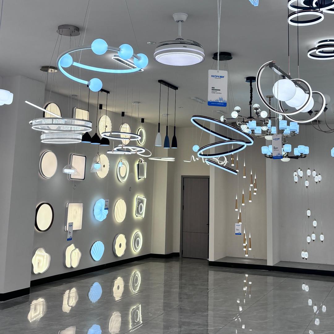 铜仁超美灯具店