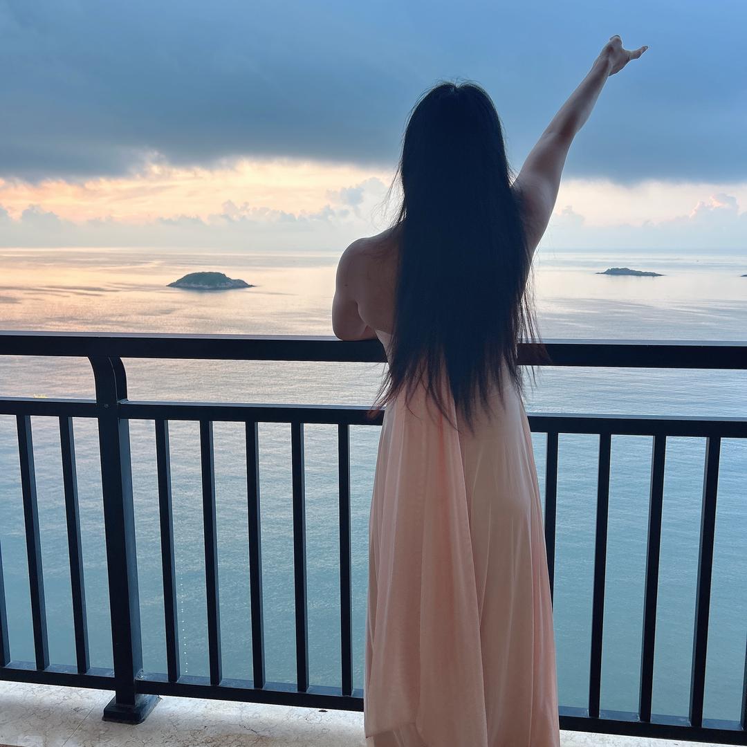 朱丽然 （洗脚推拿）