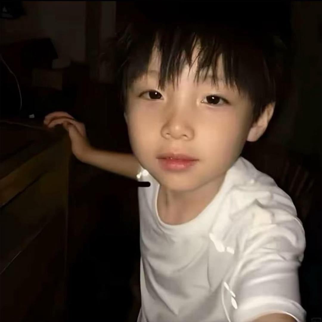 .¥