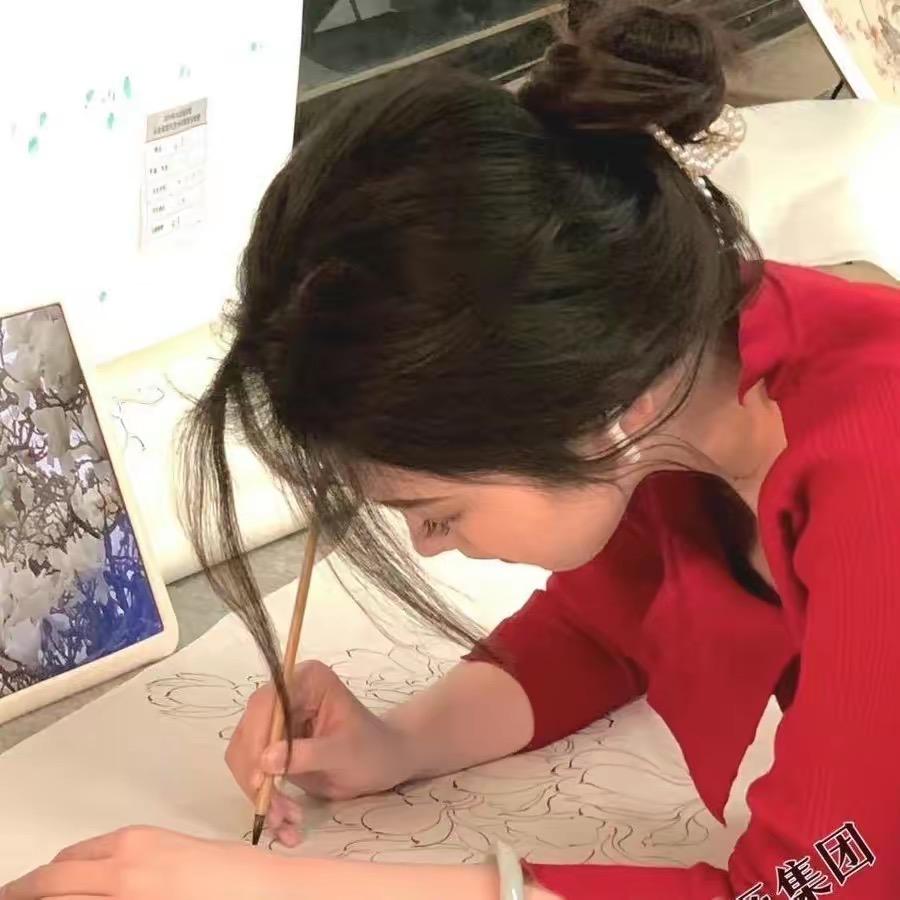 努力前行的娇娇
