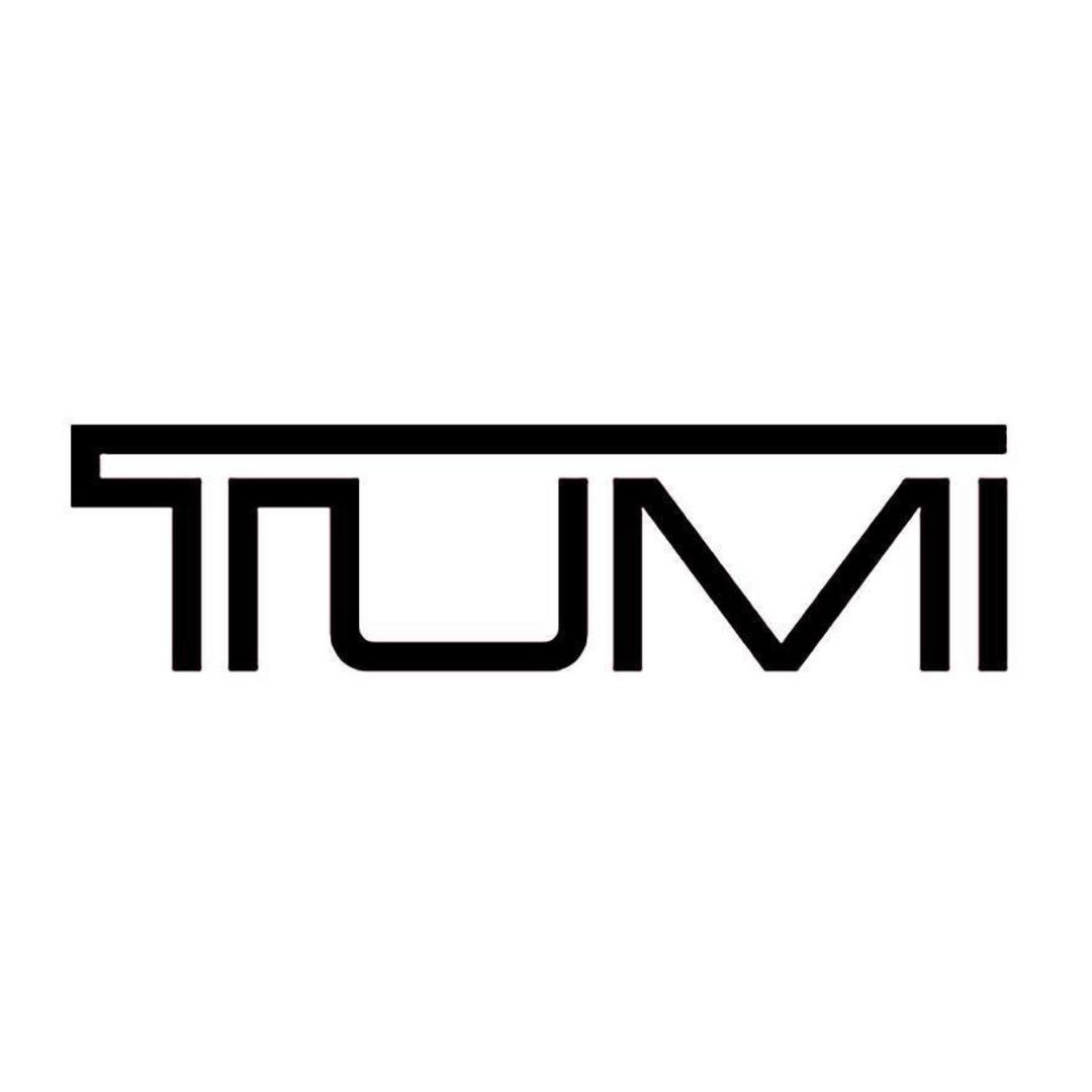 广州机场安检外TUMI