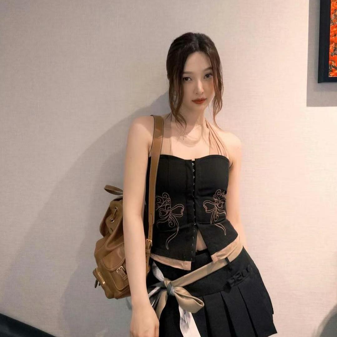 只只
