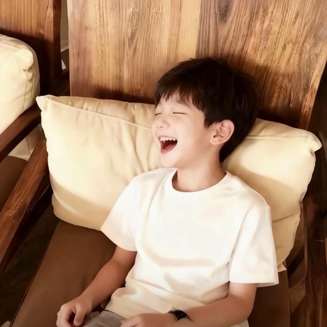 小赫才露尖尖角.