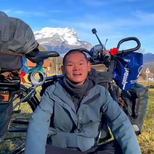 湖远行一路高歌