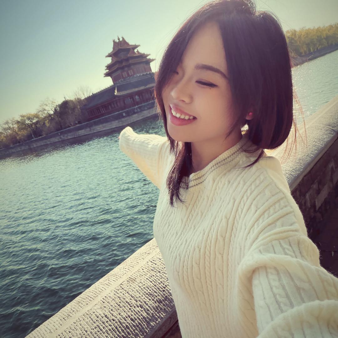 菠萝包.