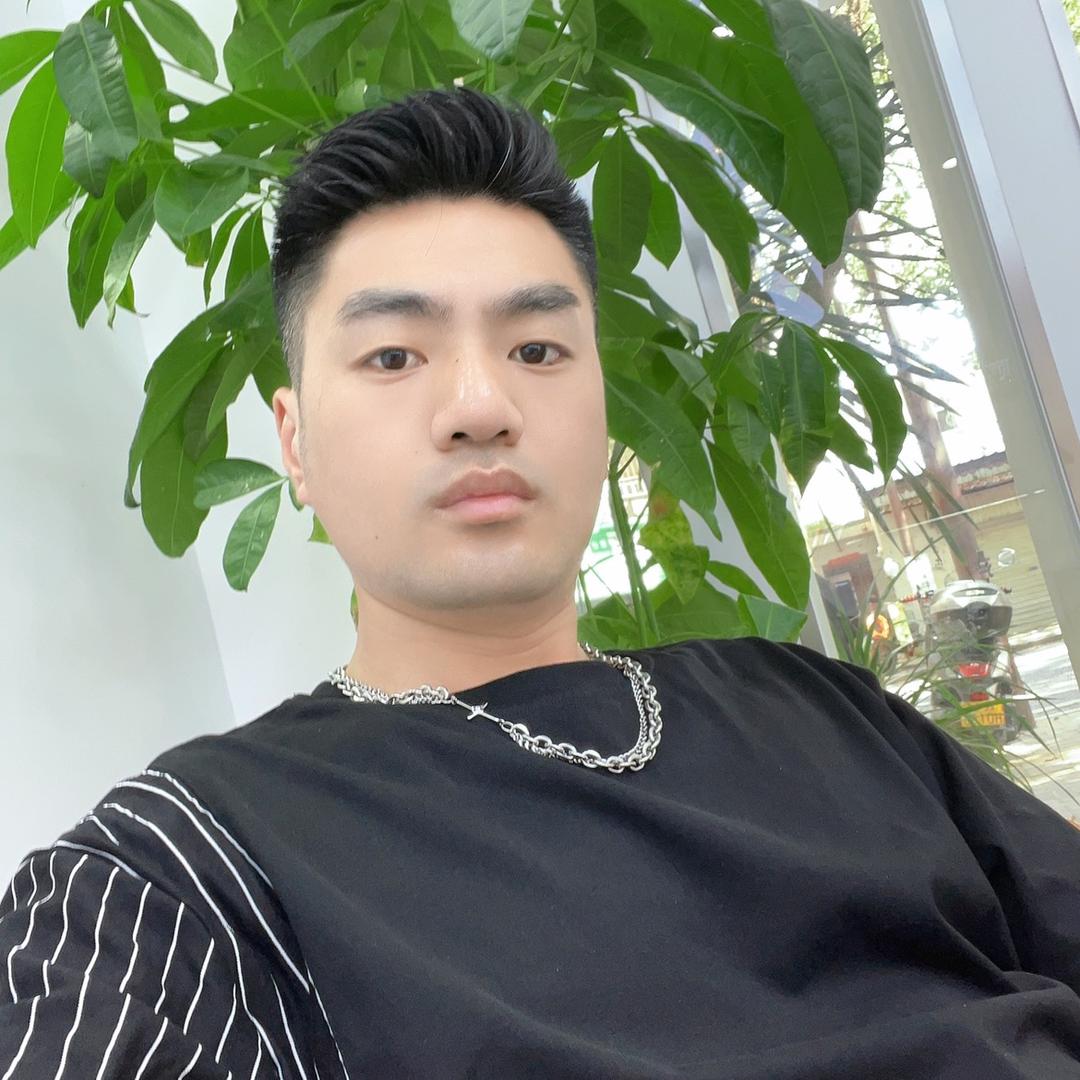 来安县秀颜造型（店长）~鑫哥