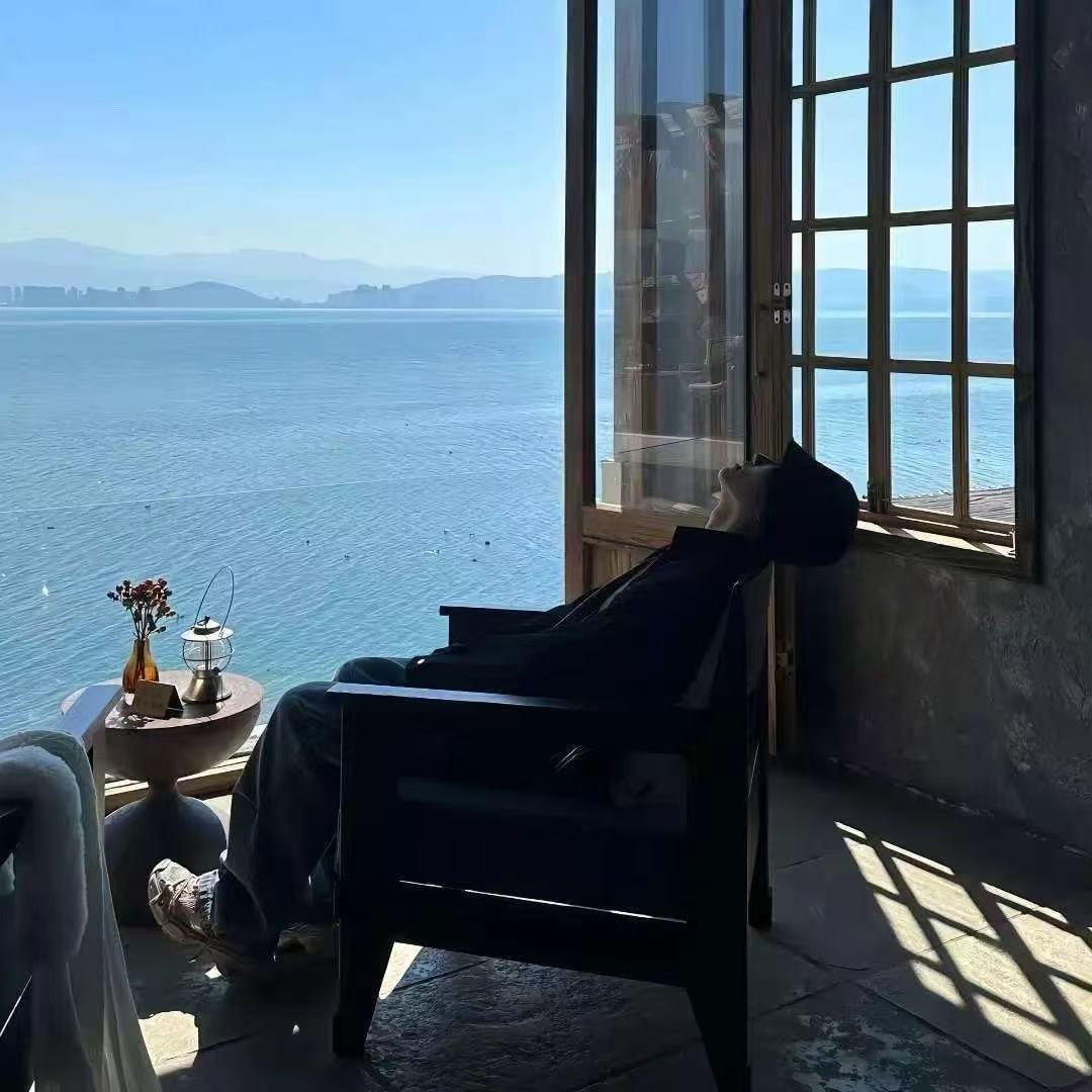 没事就喝冰美式