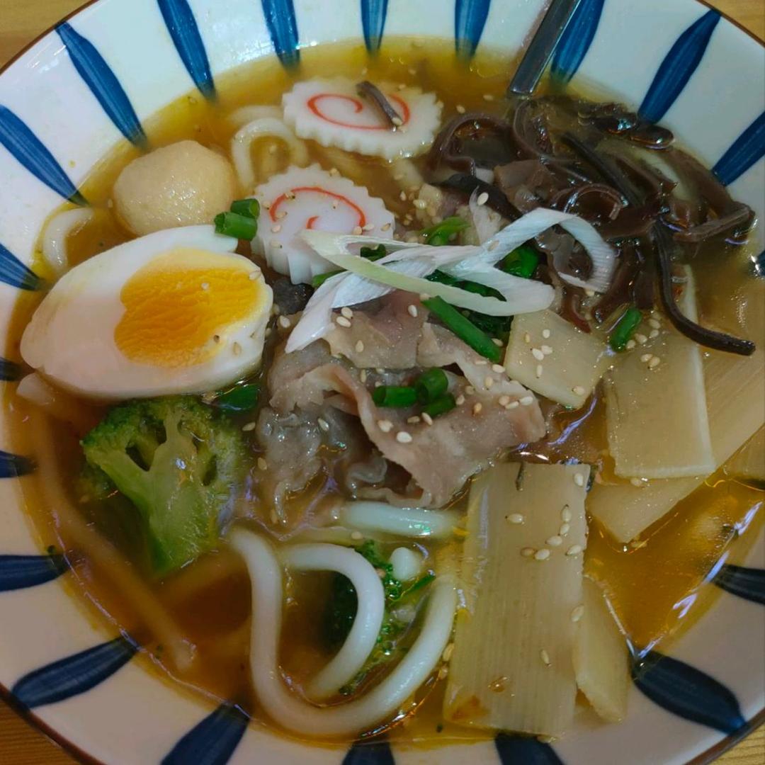 林动。