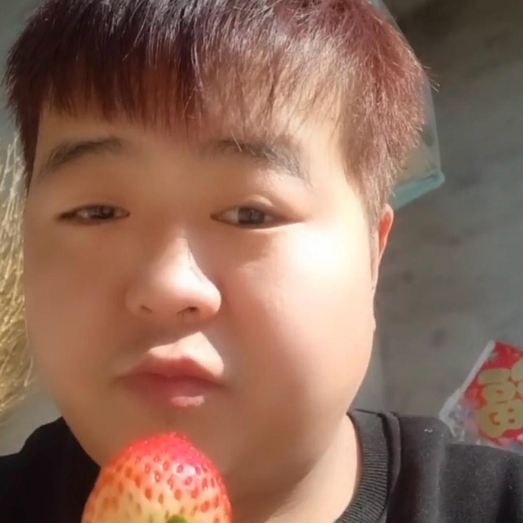 阳^_^光男孩