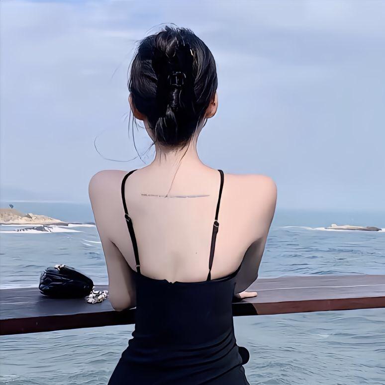 温婉吖