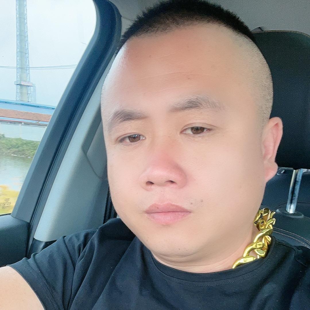 王  二