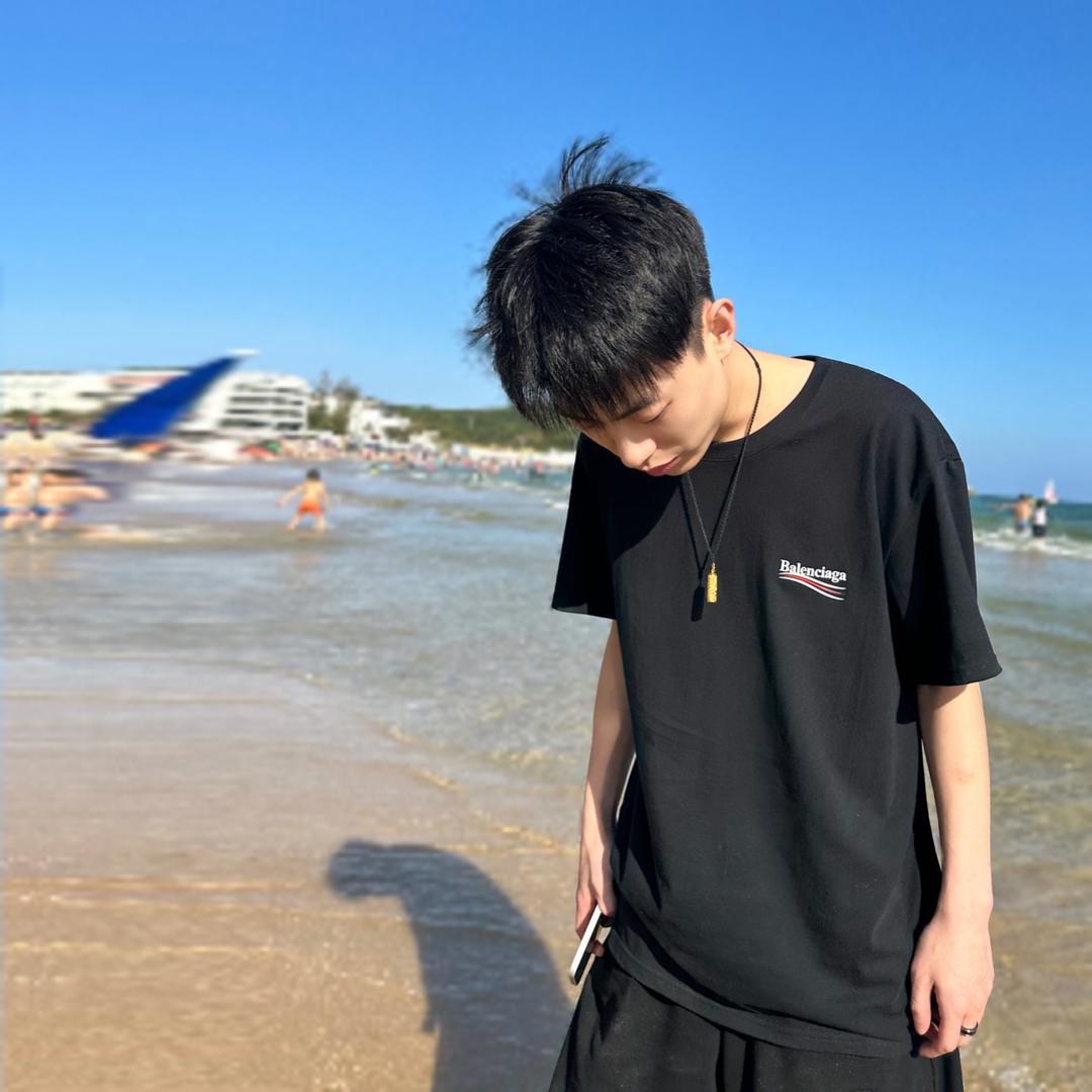 杨.