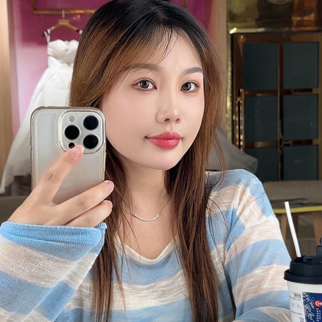 摩登新娘带她旅拍化妆总监曼丽