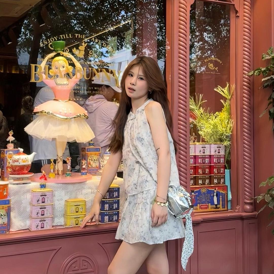 UNI宝龙店搭配师 彤彤