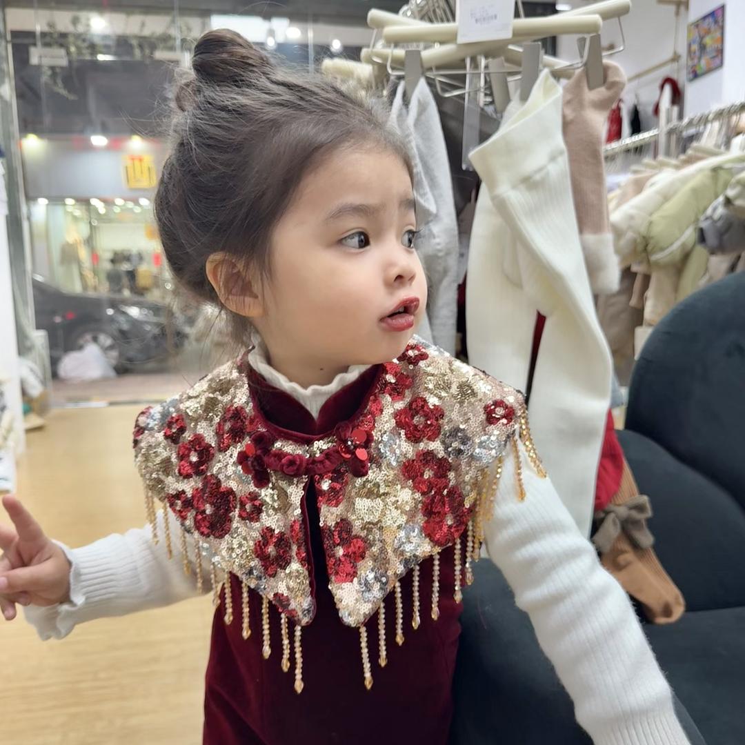 张婉欣-哆啦童装、女装