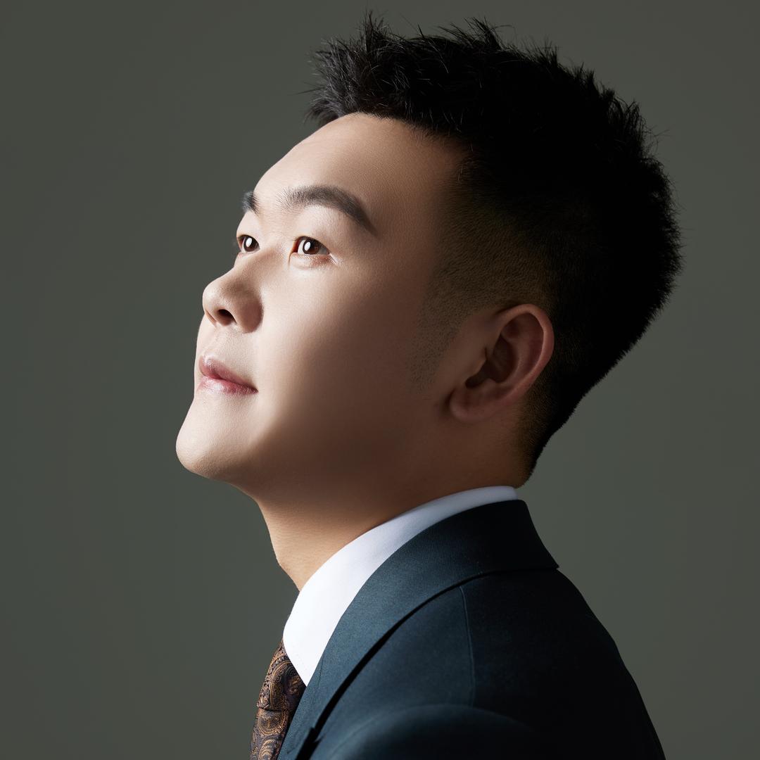 主持人黎冰（声入人心）