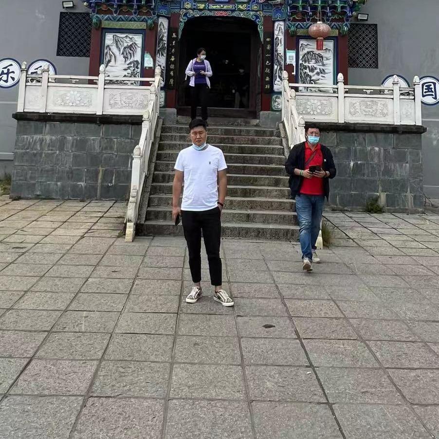 静静的嘛呢石藏餐吧官方号