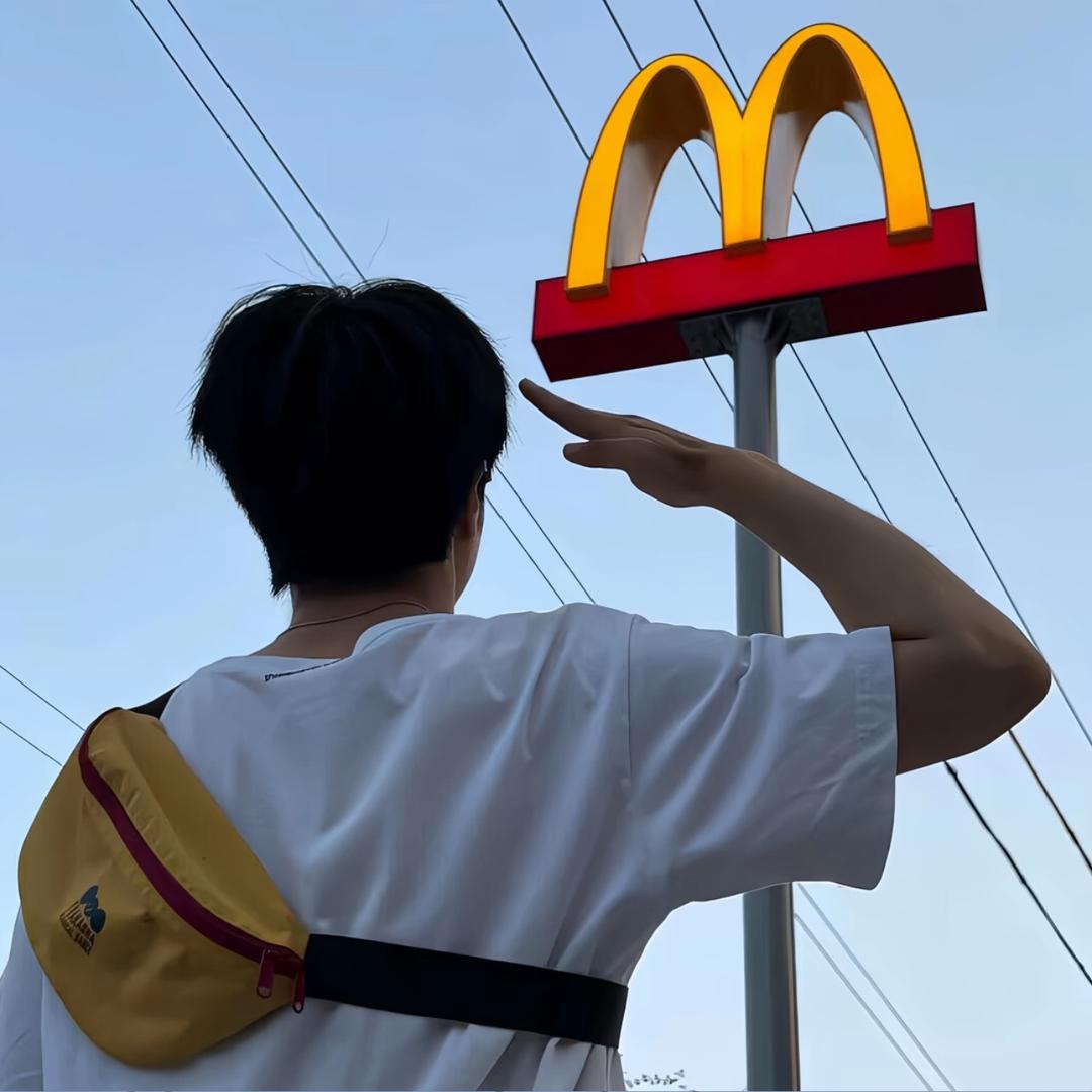 黄 小 刀🇨🇳