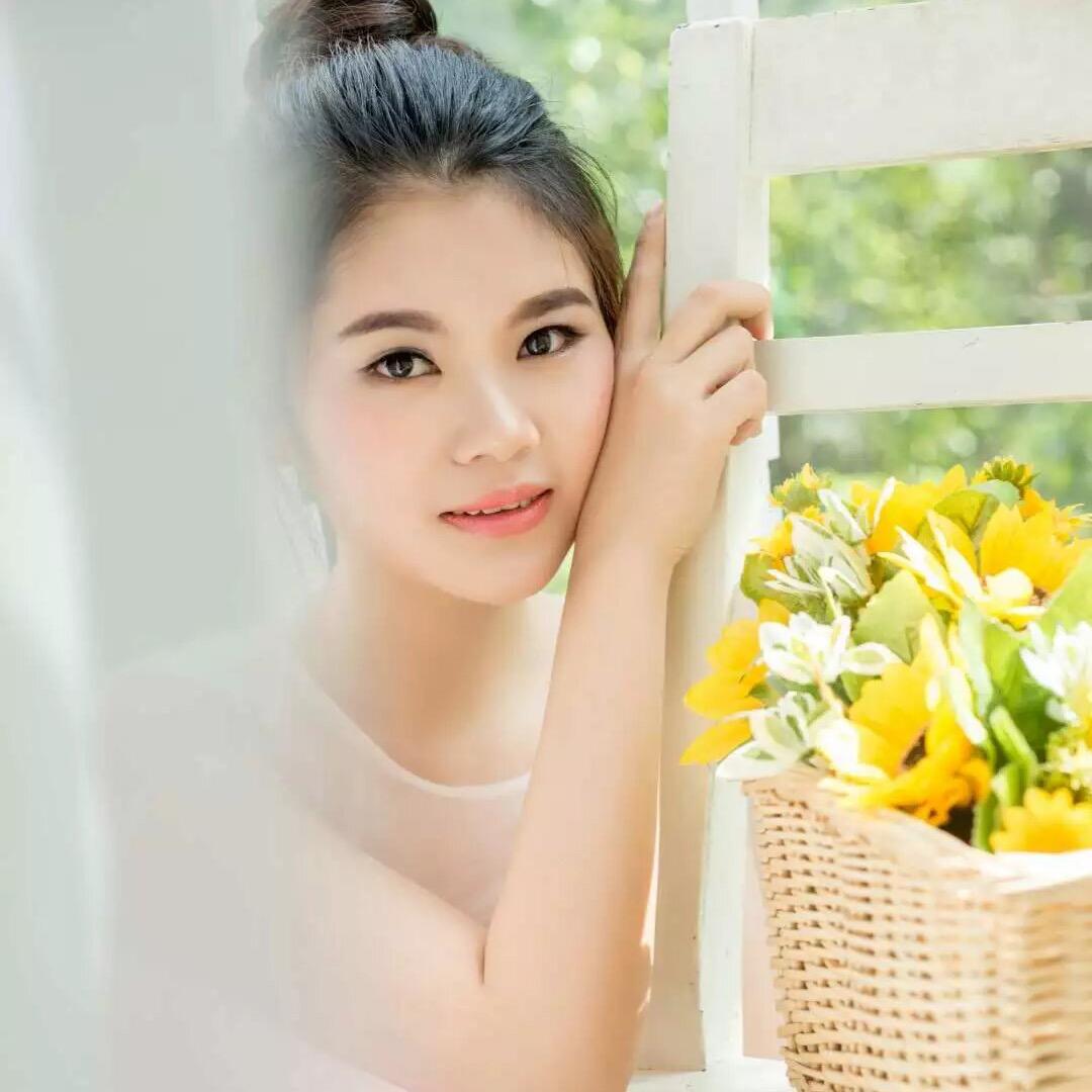 简爱💕芳芳