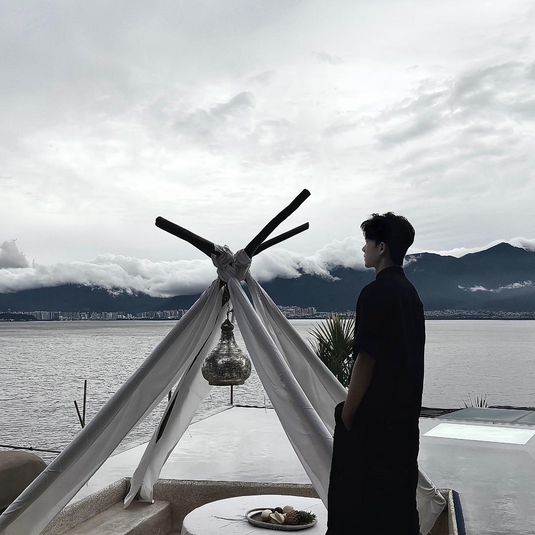 映伟发型设计IN77