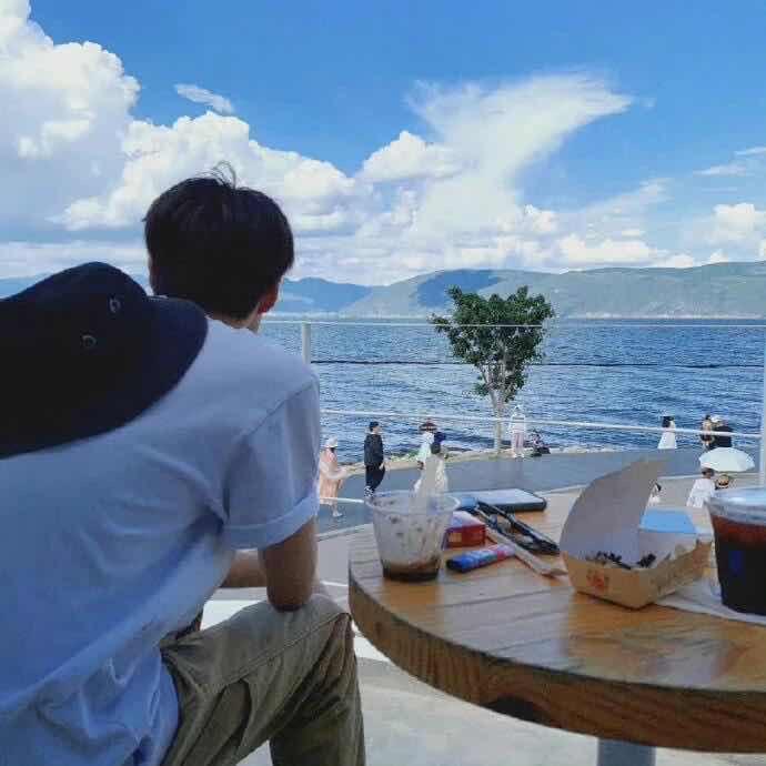多喝热水多吃饭哦