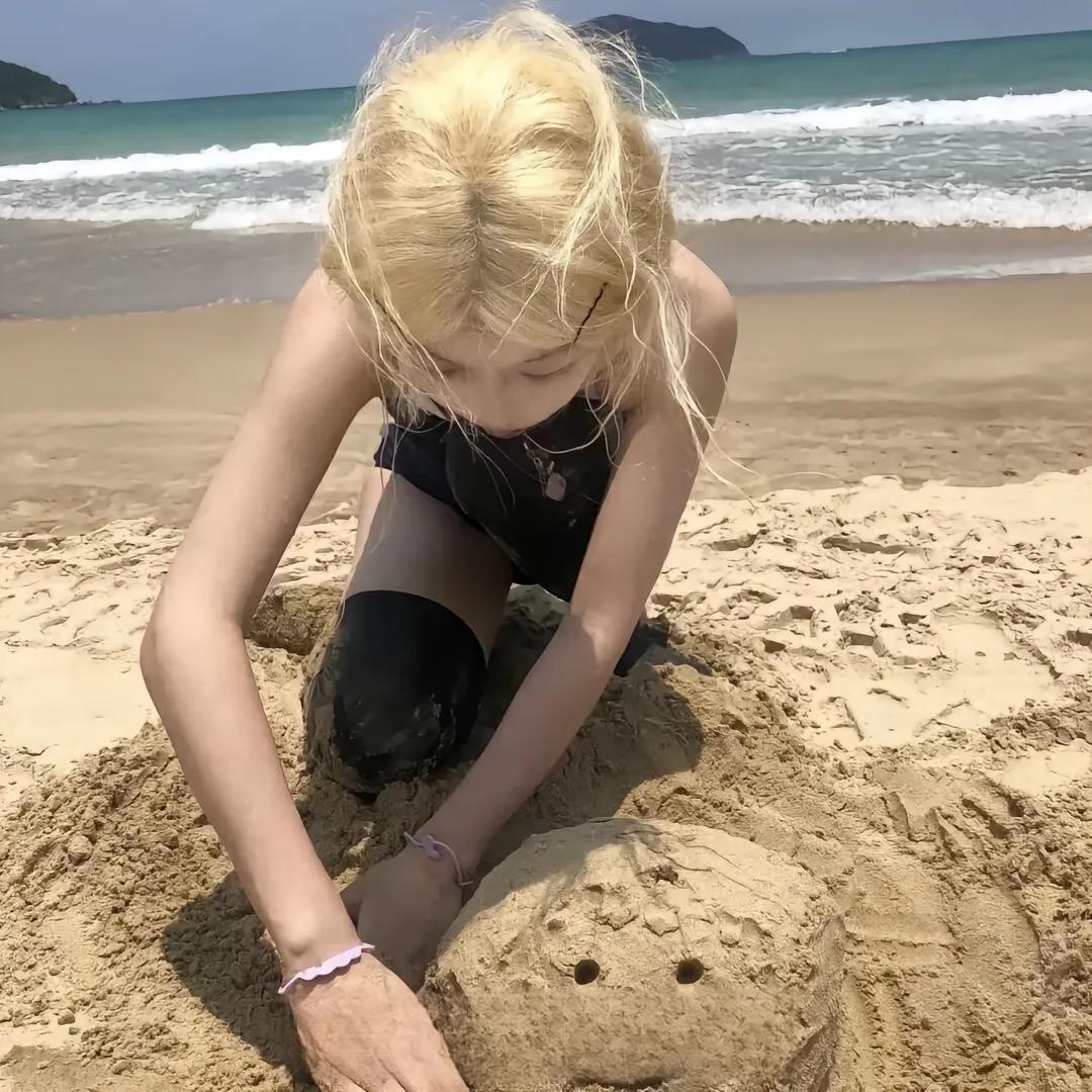 小小妍^