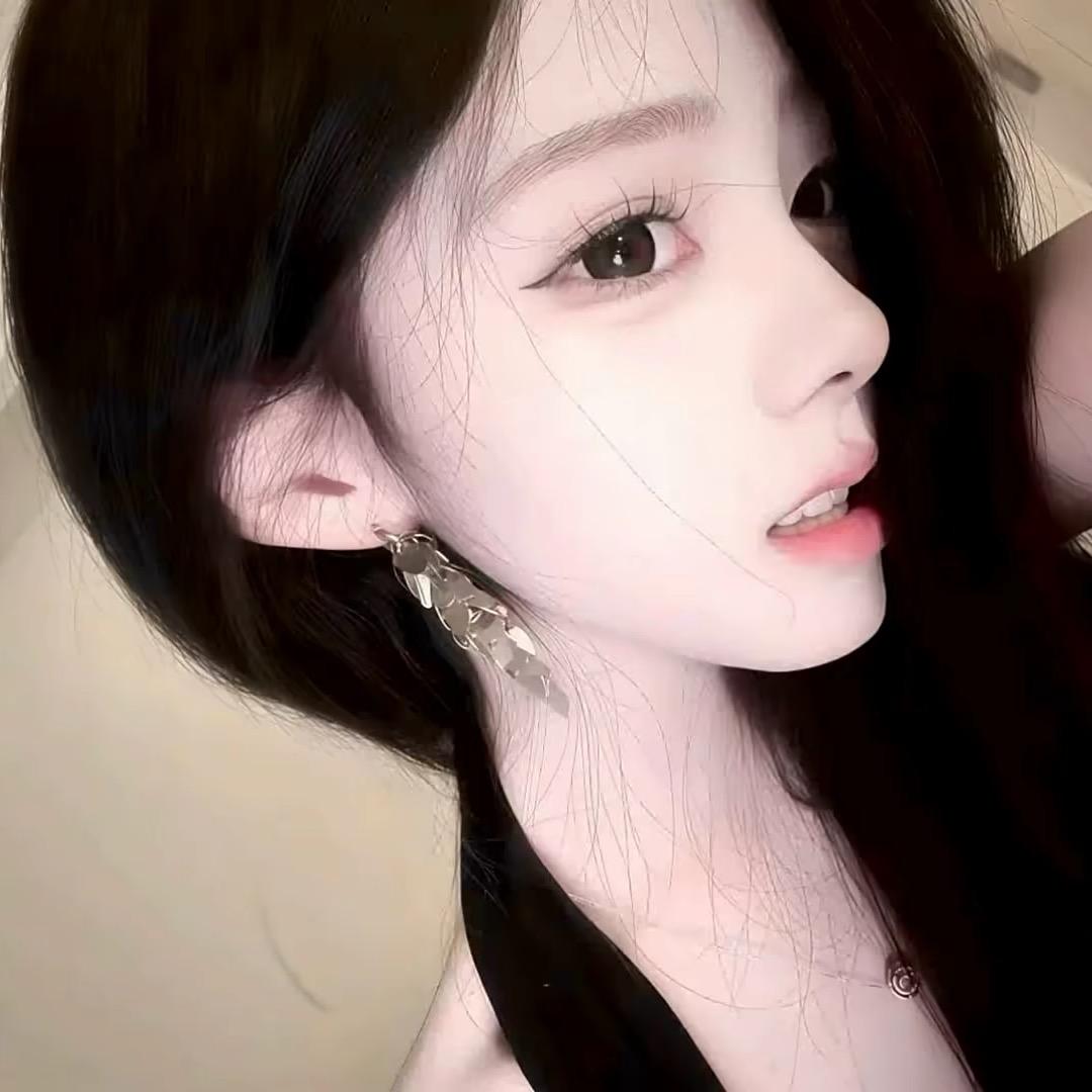 牙牙.