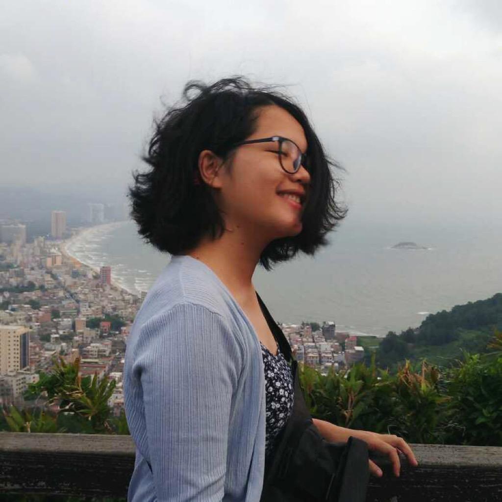 宝妈愉子の通勤穿搭